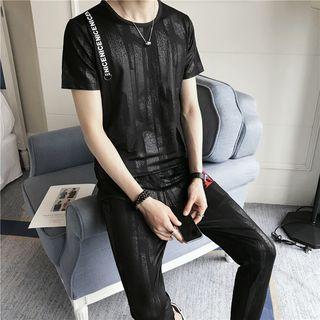 Set: Short-sleeve T-shirt + Crop Sweatpants