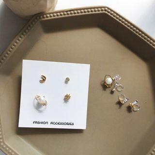 Set Of 4: Rhinestone Moon & Star Earring (assorted Designs)