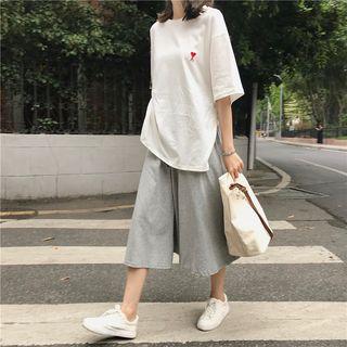 Elbow-sleeve T-shirt / A-line Midi Skirt