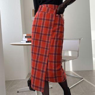 Asymmetric Plaid Long Skirt