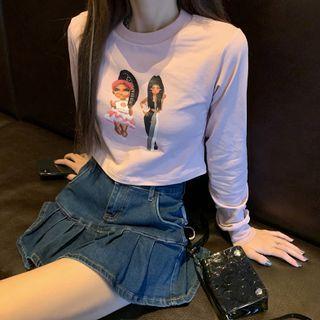 Cropped Print Sweatshirt / Denim Skirt