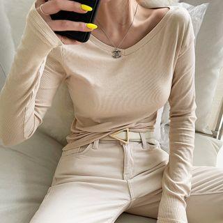 V-neck Ribbed Fitted Top