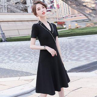Short-sleeve Faux Pearl Collared A-line Dress