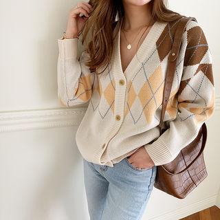 V-neck Argyle Knit Cardigan Cream - One Size
