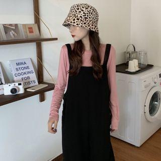 Plain Long-sleeve T-shirt / Straight-cut Jumper Pants
