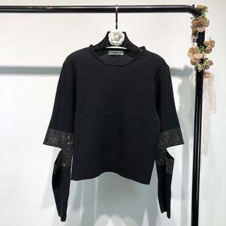Round-neck Cutout Long-sleeve T-shirt
