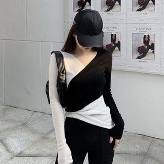Two-tone Asymmetrical Long-sleeve T-shirt