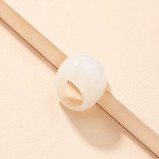 Acrylic Ring White - One Size