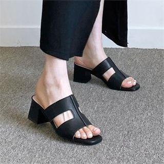 Cutout-detail Kitten-heel Mules