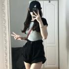 Short-sleeve Raglan T-shirt / Denim Shorts
