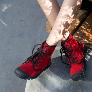 Star Applique Chunky Heel Lace Up Short Boots