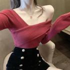 Plain Off-shoulder Long-sleeve Sweater / High-waist Velvet Shorts