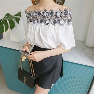 Off-shoulder Flower Embroidered Top