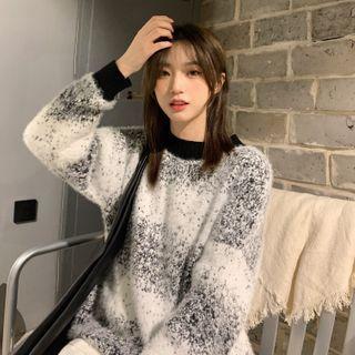 Round-neck Gradient Sweatshirt Black + White - One Size