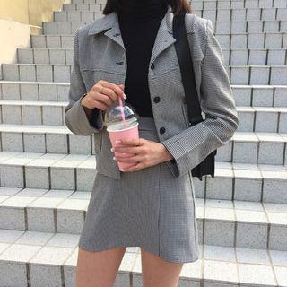 Patterned Blazer / Mini Dress Skirt / Long-sleeve Mock-neck T-shirt