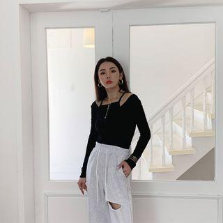 Set: Scoop-neck Cropped Top + Camisole Top