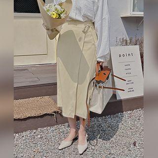 Tie-side Long Wrap Skirt