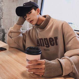 Long-sleeve Fleece-lined Sweatshirt