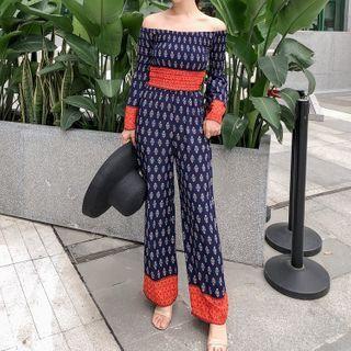 Set: Patterned Chiffon Long-sleeve Cropped Blouse + Wide-leg Pants