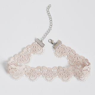 Lace Choker / Faux Pearl Earring