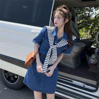 Short-sleeve A-line Denim Dress / Striped Shawl