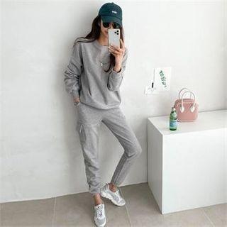 Set: Embroidered Printed Pullover + Jogger Pants