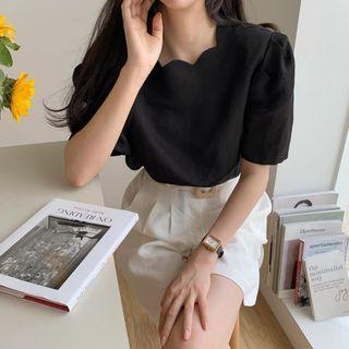 Puff-sleeve Frill Trim Top / Dress Shorts