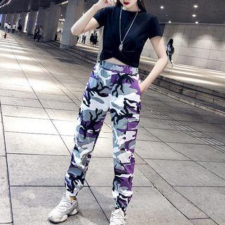 Set: Crop Short-sleeve T-shirt + Sweatpants
