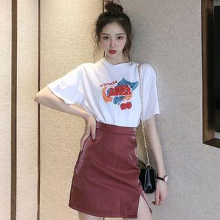 Set: Printed Short-sleeve T-shirt + Faux Leather Pencil Skirt