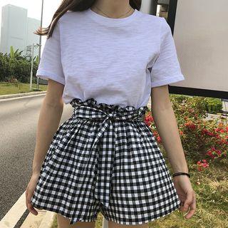 Set: Plain Short-sleeve T-shirt + Gingham Wide Leg Shorts