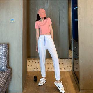 High-waist Jogger Pants / Short-sleeve T-shirt