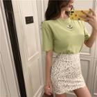 Short-sleeve Avocado Print T-shirt / Mini A-line Skirt