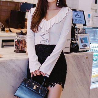 Set: Ruffle Top + Lace Miniskirt