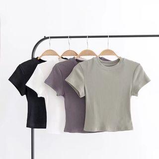 Round-neck Short-sleeve Cropped Top