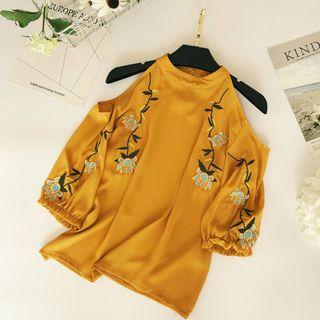 Embroidered Cutout Shoulder 3/4-sleeve Top