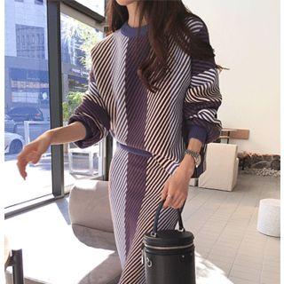 Set: Round-neck Pattern Knit Top + Band-waist Long Skirt One Size