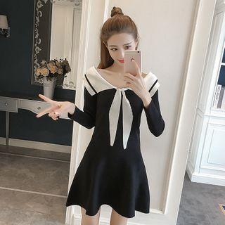 Two-tone Tie-neck Mini A-line Knit Dress