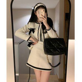 Round-neck Bow-accent Sleeve Jacket / Contrast Trim A-line Skirt