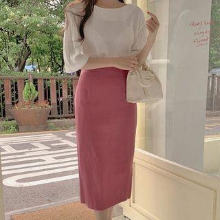 Plain Elbow-sleeve Top / Midi A-line Skirt