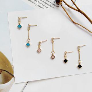Non-matching Square Dangle Earring