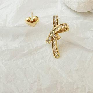 Asymmetric Cz Knot Stud Earring 1 Pair - Gold - One Size