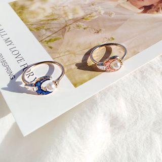 Faux Pearl Rhinestone Moon & Star Ring