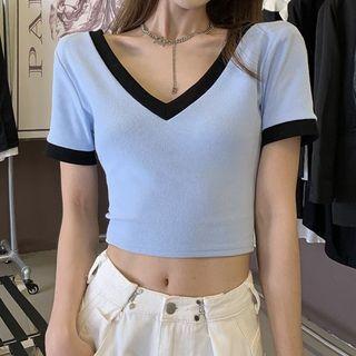 Padded-shoulder Contrast Trim Cropped T-shirt