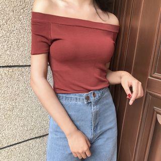 Plain Short-sleeve Slim-fit Knit Top