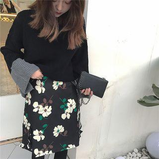 Set: Color Panel Sweater + Floral Print A-line Dress