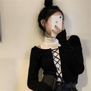 Set: Plain Tie-front Long-sleeve Top + Plain Mock-neck Halter Sleeveless Top