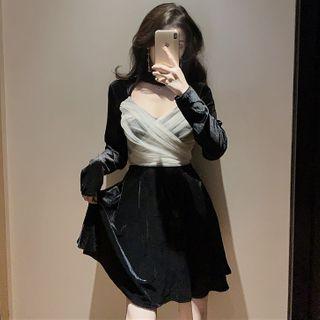 Mesh Panel V-neck Velvet A-line Dress