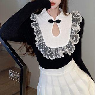 Long-sleeve Lace Trim Frog-buttoned Top