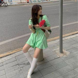 Set: Short-sleeve Plain T-shirt + Mini A-line Skirt T-shirt - Green - One Size / Skirt - Green - One Size