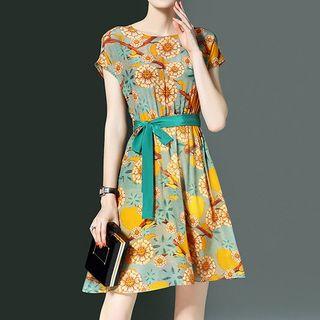 Short-sleeve Flower A-line Dress